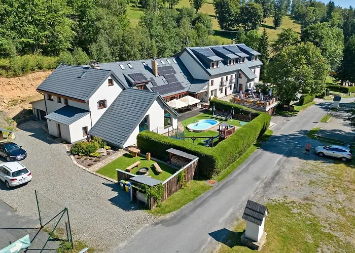 Horsky Snezenka Hotell 3*